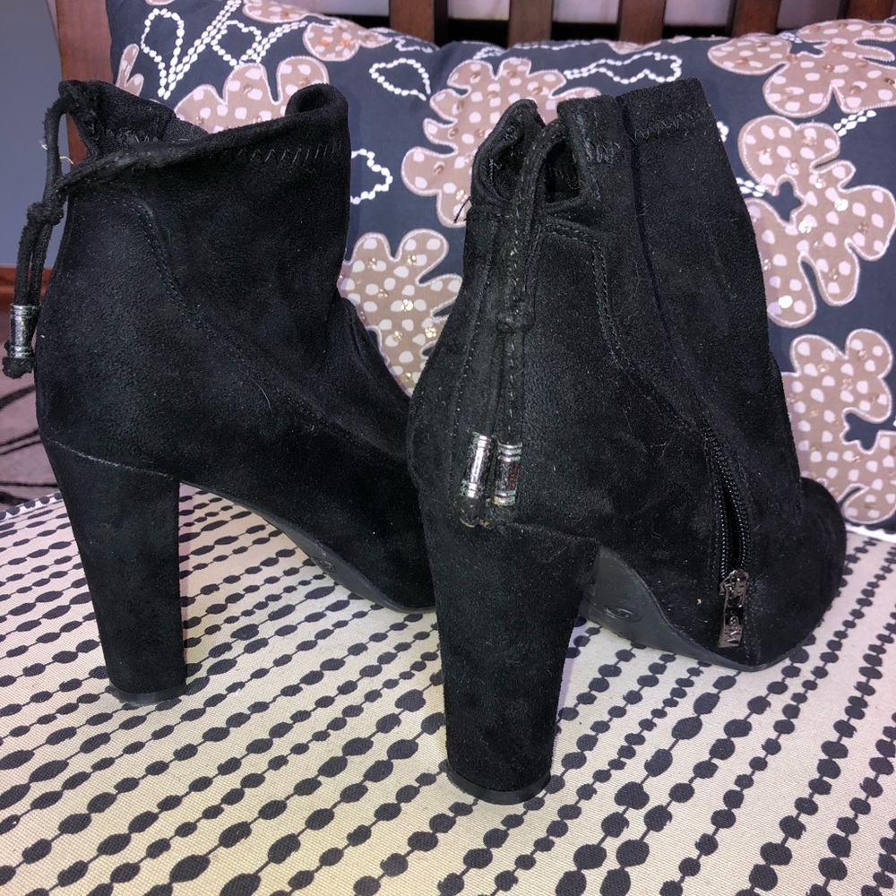 Cool Suede/ Leather Black heels🖤